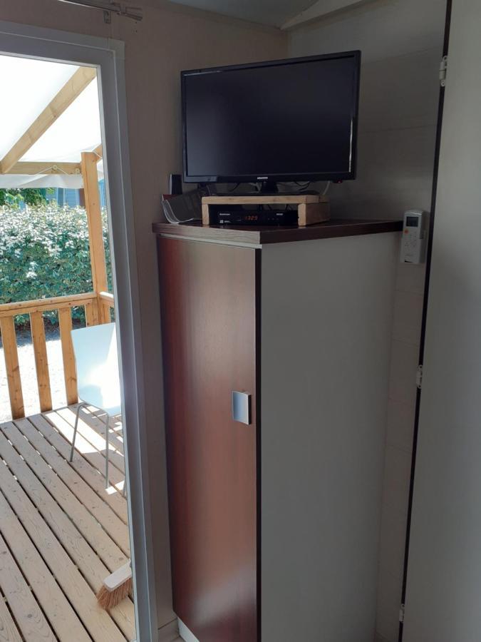 MOBILHOME agréable sans draps ni serviettes Port-la-Nouvelle Esterno foto